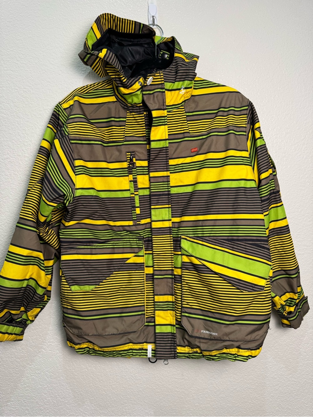 Foursquare Mens XL 5K Snowboard Jacket Striped Green Yellow Hooded Ski Snow